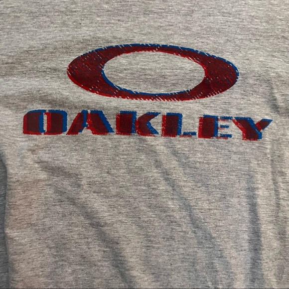 Oakley Mens SS short sleeve T-shirt Sz medium gray blue red regular fit - Picture 1 of 4